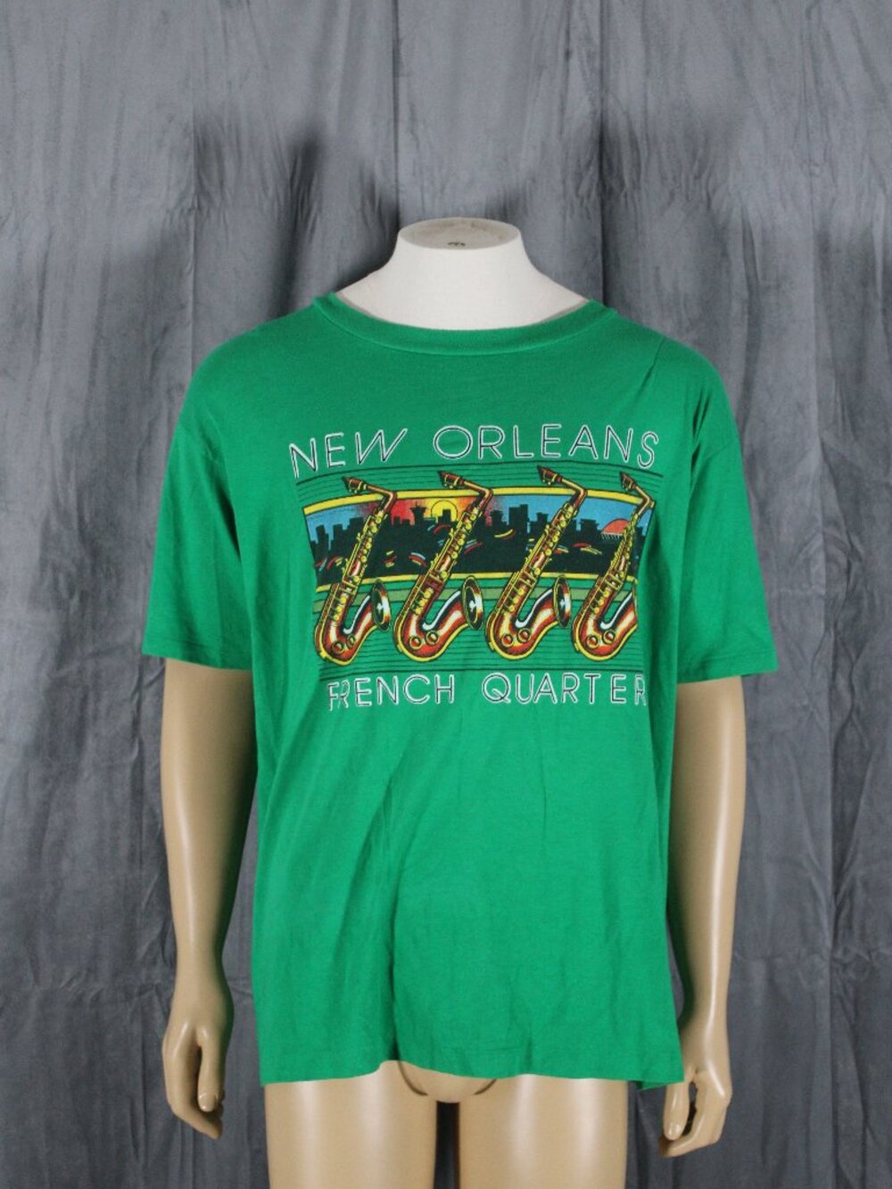 Vintage Graphic T-shirt - New Orleans French Quarter Saxaphone Graphic - Men's L